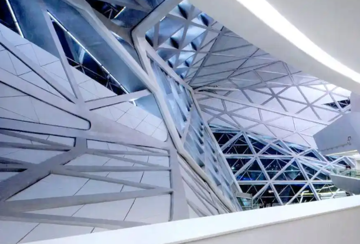 湟源钢结构不仅是工程技术，更是融合历史、艺术与哲学的载体！